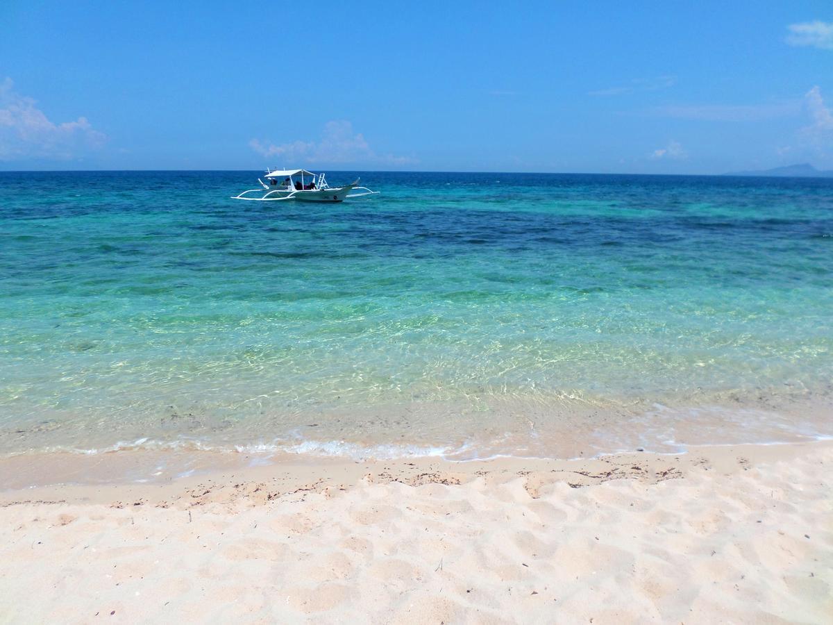 Deluna Diving Resort Puerto Galera Ngoại thất bức ảnh
